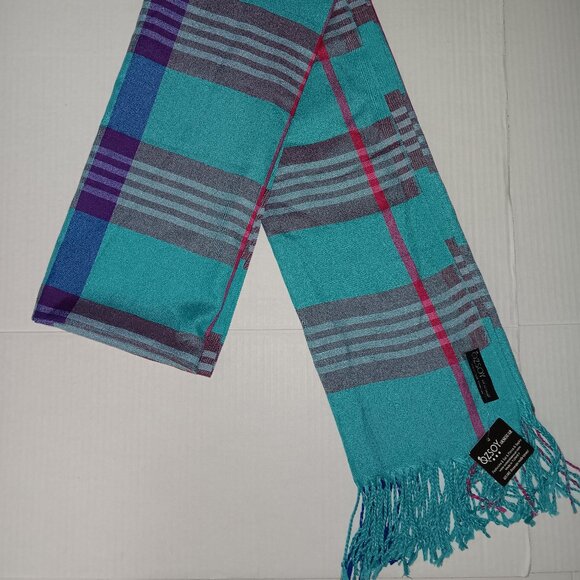 OZSOY AKSESUAR WOMEN'S PLAID FRINGE SCARF - Picture 1 of 5